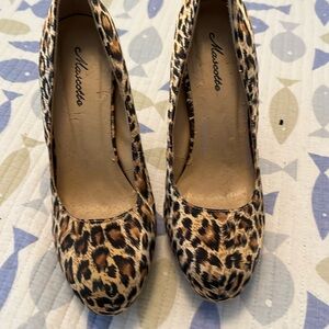 Mascotte leopard print high heel pumps Size 6.5